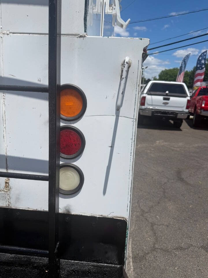 Used 2009 Ford F450 XL RWD image 19