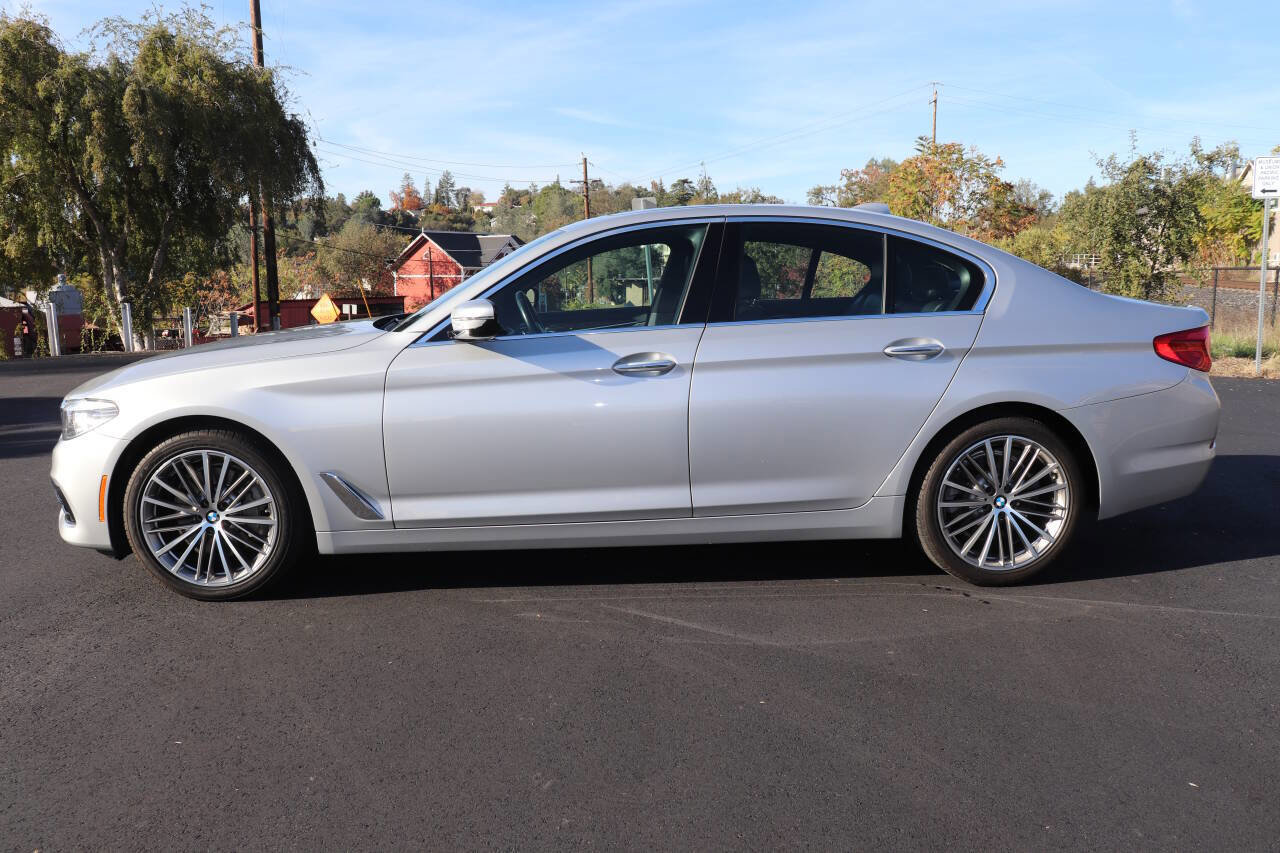 Used 2017 BMW 530i RWD image 4