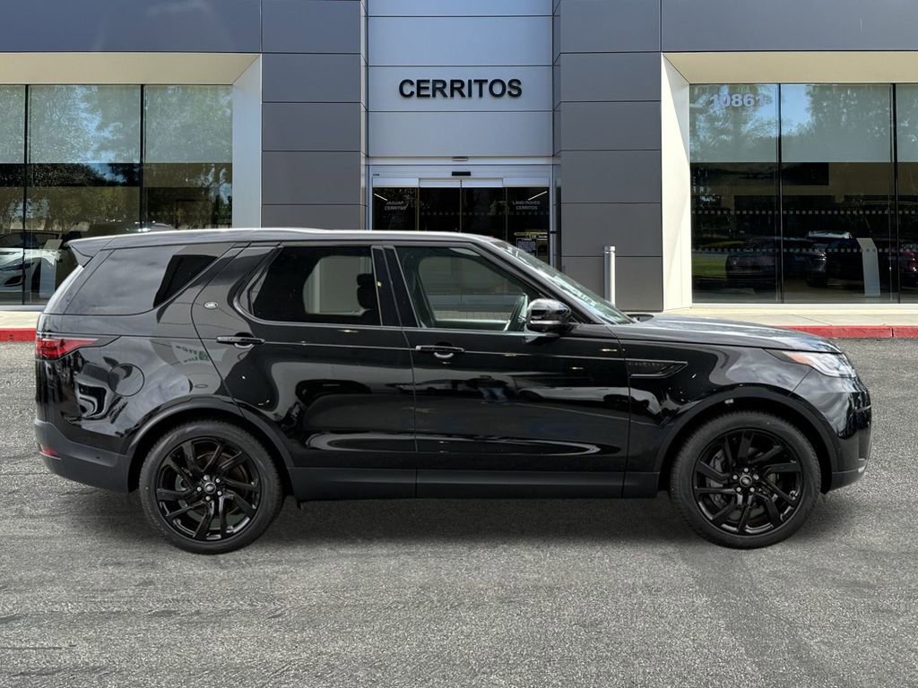 Certified 2025 Land Rover Discovery S AWD/4WD image 5