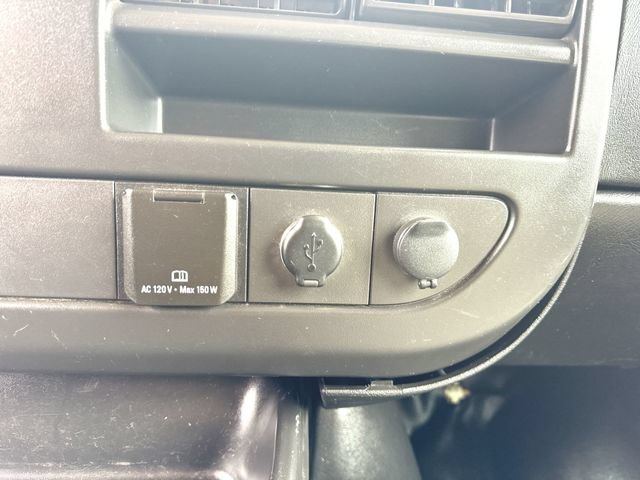 Used 2018 GMC Savana 2500 w/ Driver Convenience Package RWD image 29