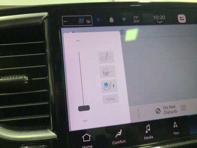 Used 2023 Chrysler Pacifica Limited FWD image 38