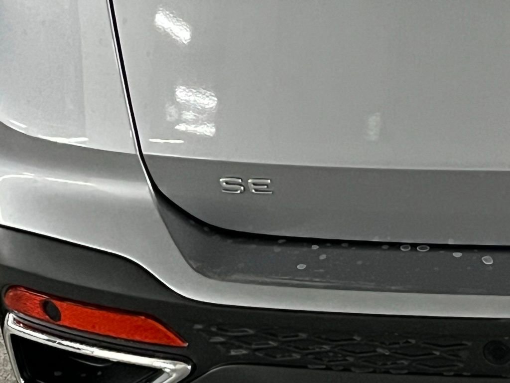 New 2025 Volkswagen Taos SE image 35