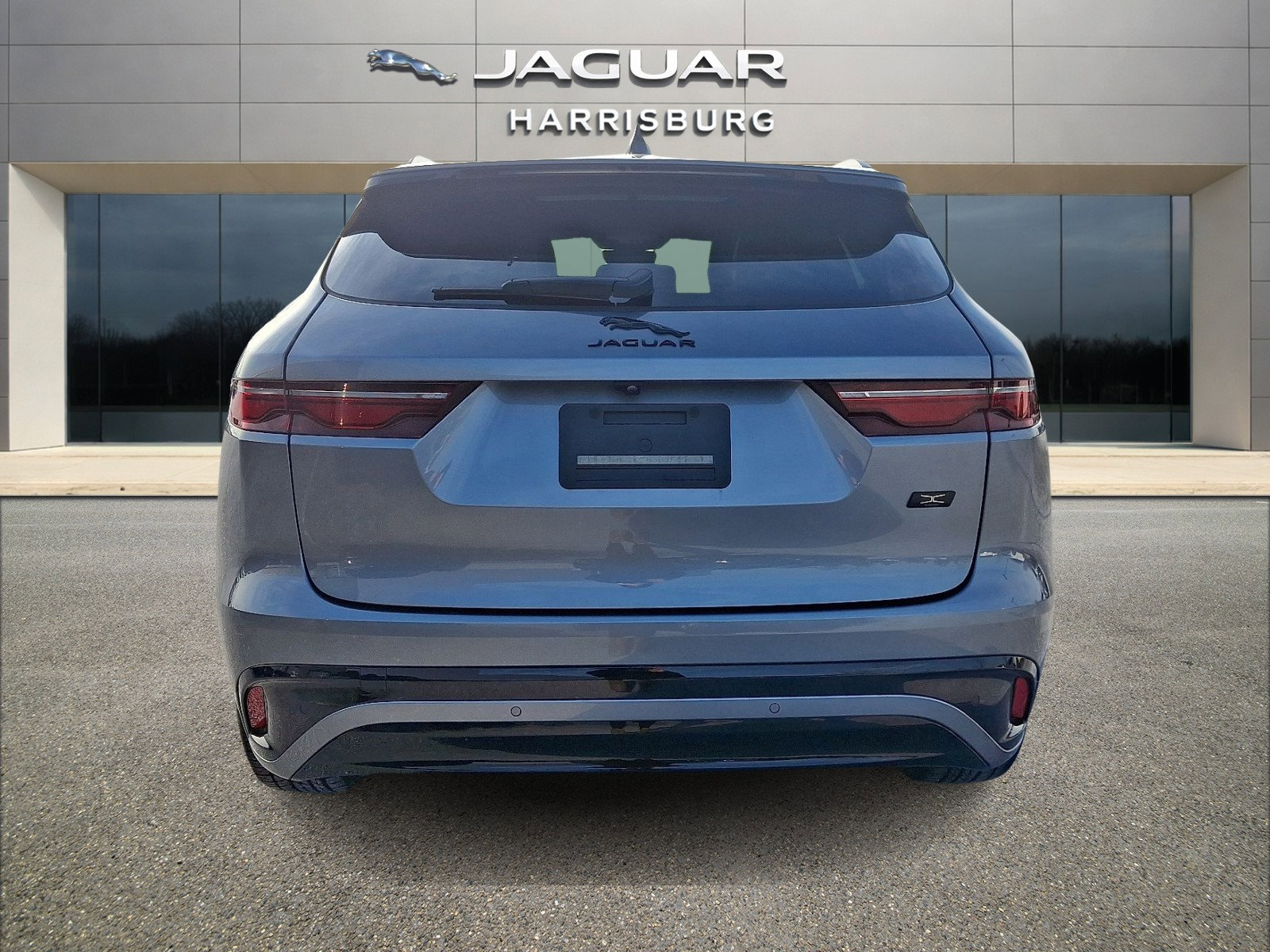 New 2026 Jaguar F-PACE R-Dynamic S image 3