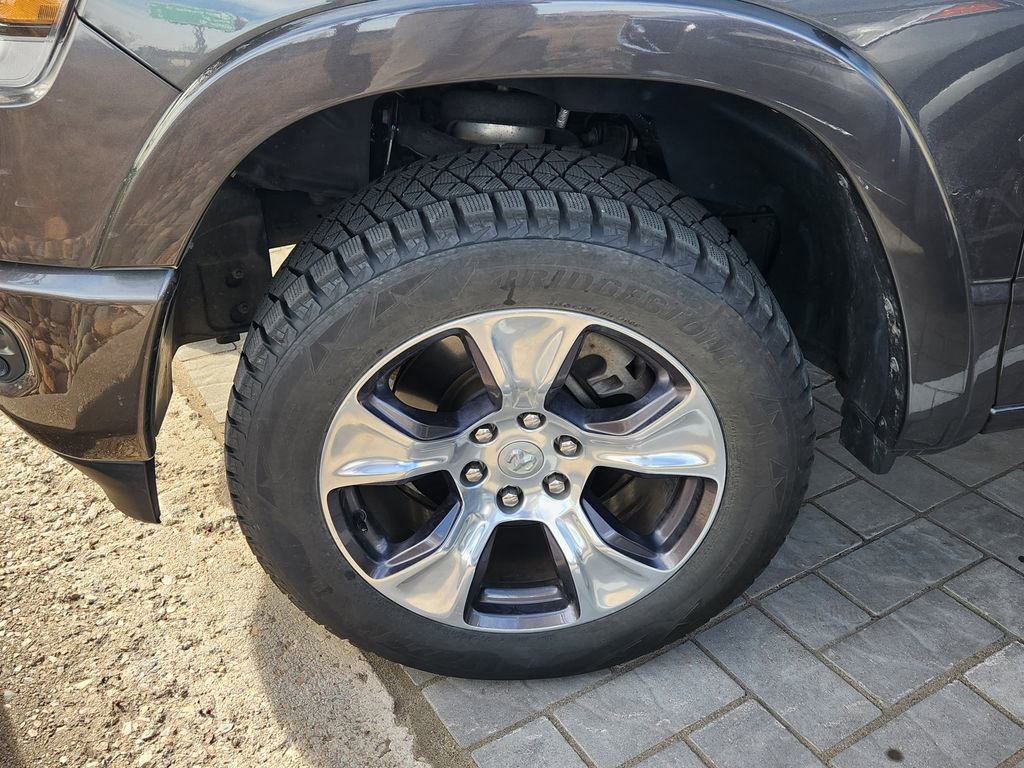 Used 2019 RAM 1500 Laramie w/ Sport Appearance Package image 9