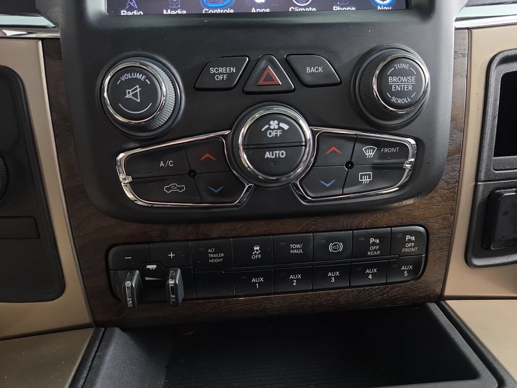 Used 2017 RAM 3500 Laramie Longhorn w/ Snow Chief Group AWD/4WD image 23