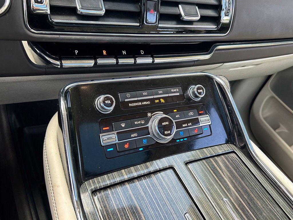 Used 2022 Lincoln Navigator L Black Label AWD/4WD image 26