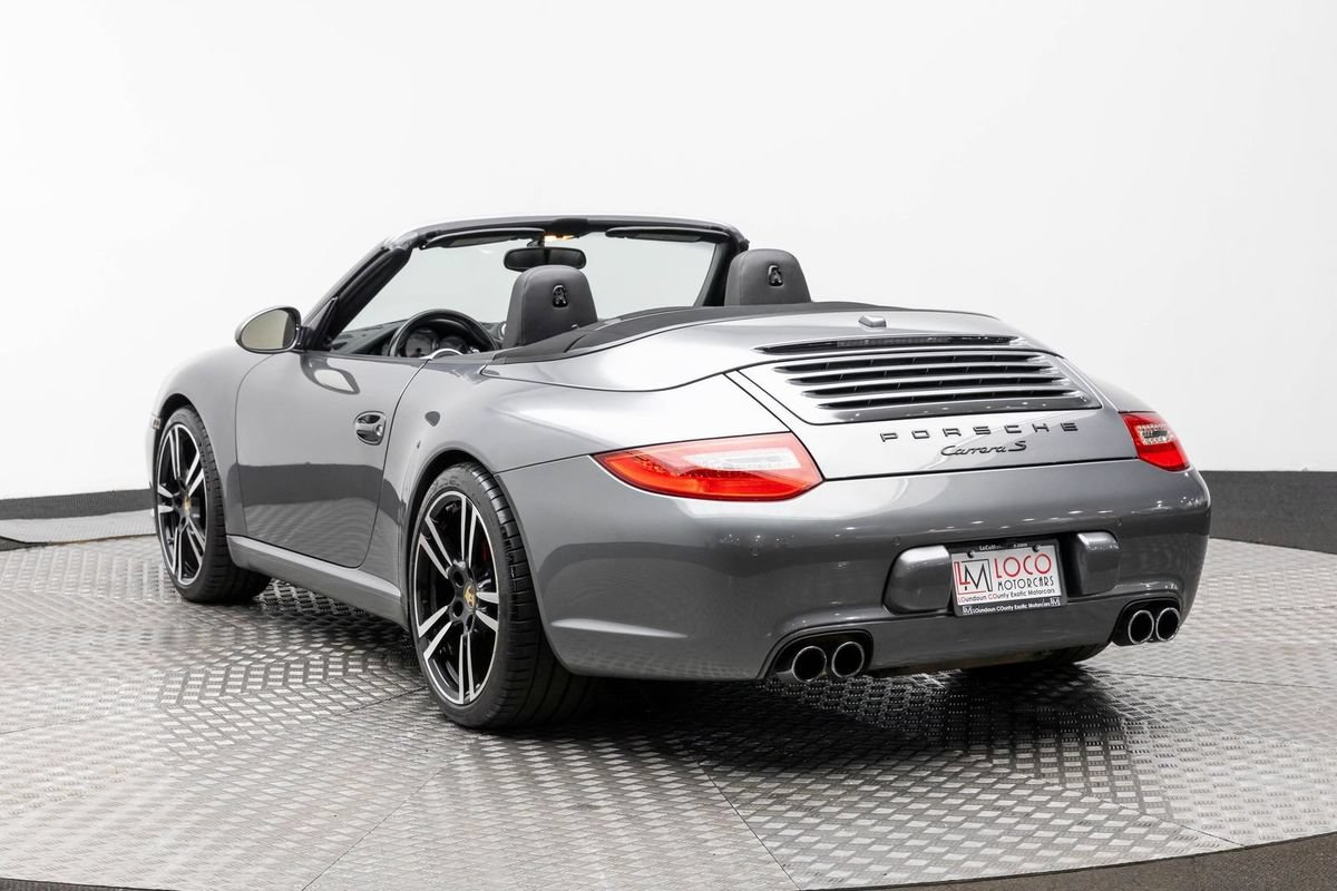Used 2011 Porsche 911 Carrera S RWD image 5