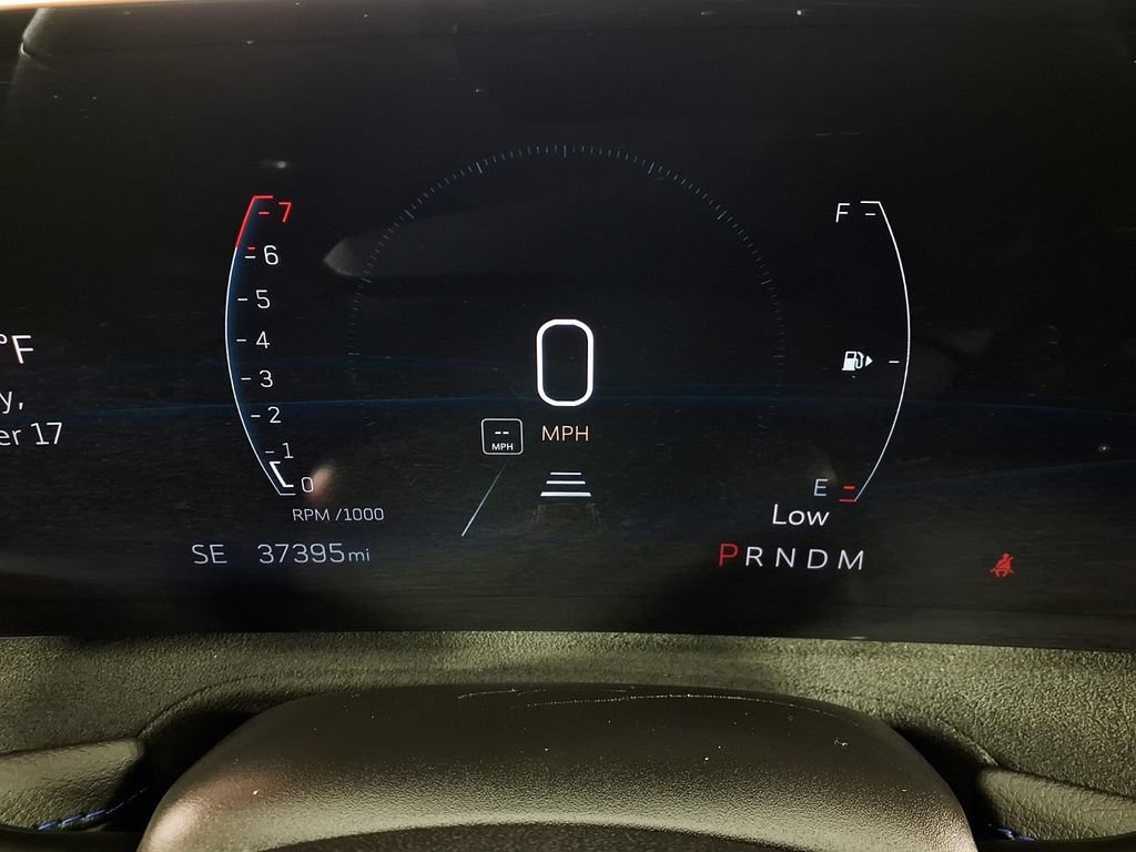 Used 2025 Cadillac XT4 Sport FWD image 17
