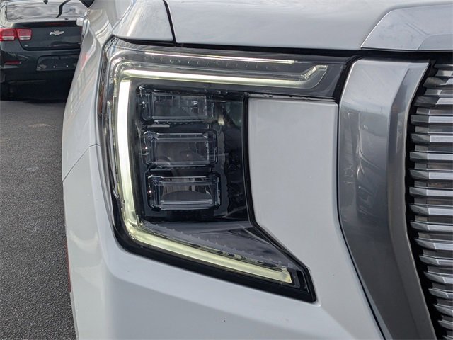 Used 2024 GMC Yukon XL Denali image 9