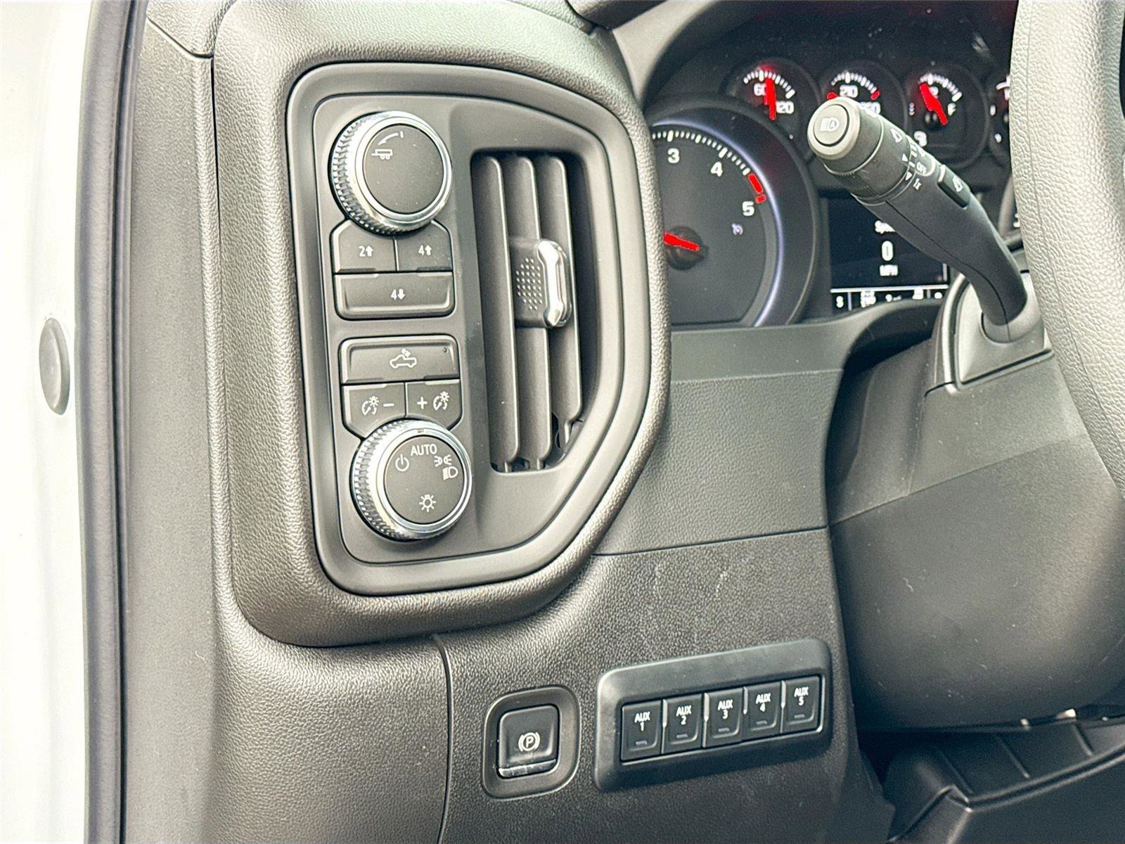 New 2026 GMC Sierra 3500 Pro w/ Convenience Package image 5