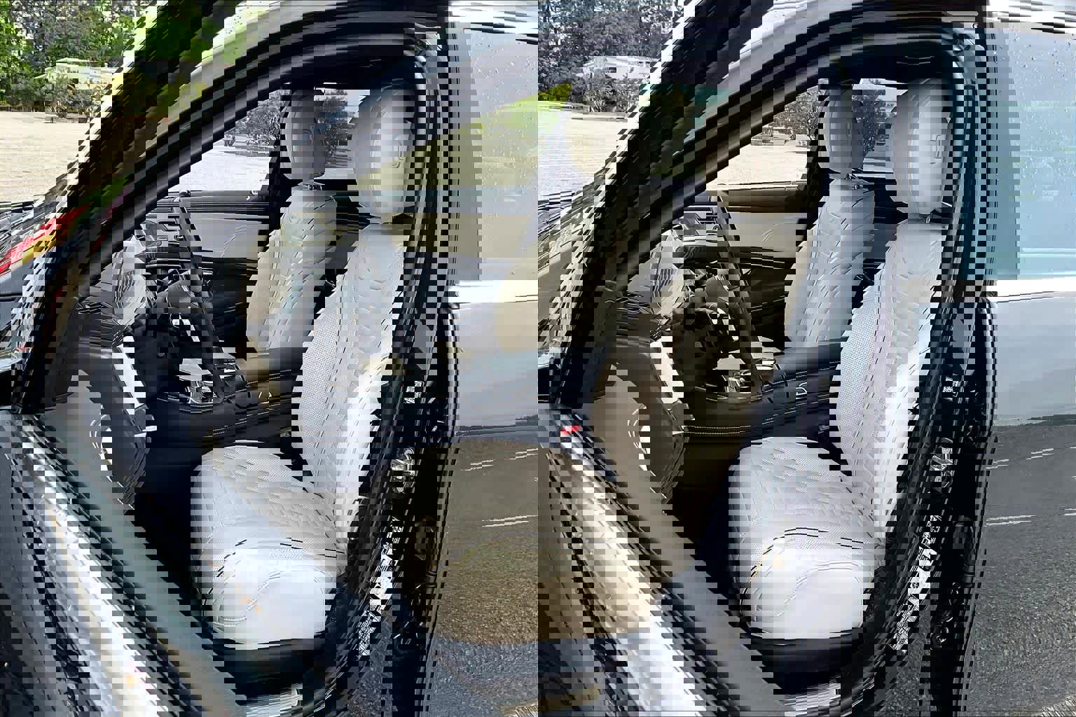 Used 2019 Mercedes-Benz S 560 Sedan image 8