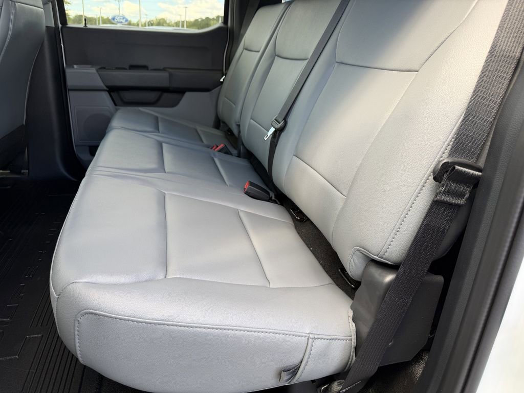 New 2026 Ford F550 4x4 Crew Cab image 27