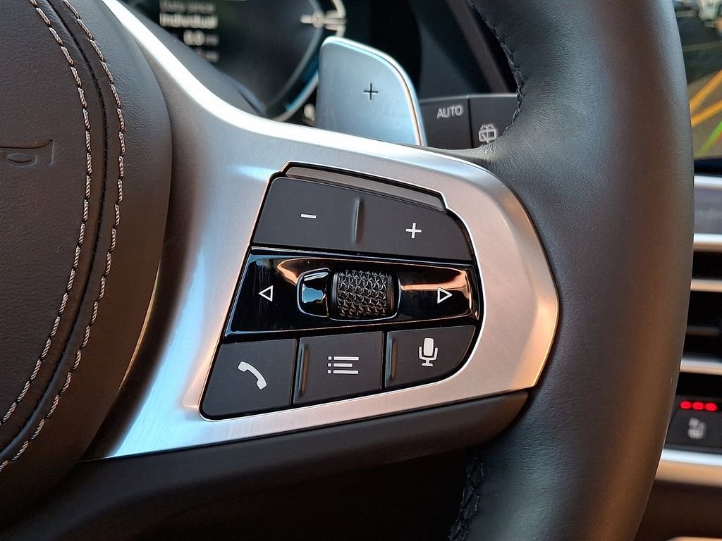 Certified 2023 BMW X5 xDrive45e w/ Executive Package image 18