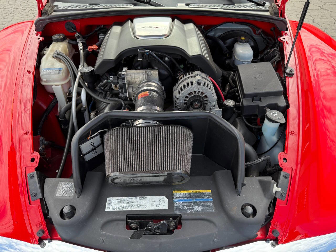 Used 2004 Chevrolet SSR w/ Preferred Equipment Group RWD image 30
