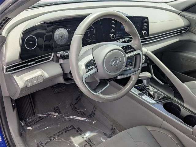 Used 2021 Hyundai Elantra SEL w/ Convenience Package FWD image 10