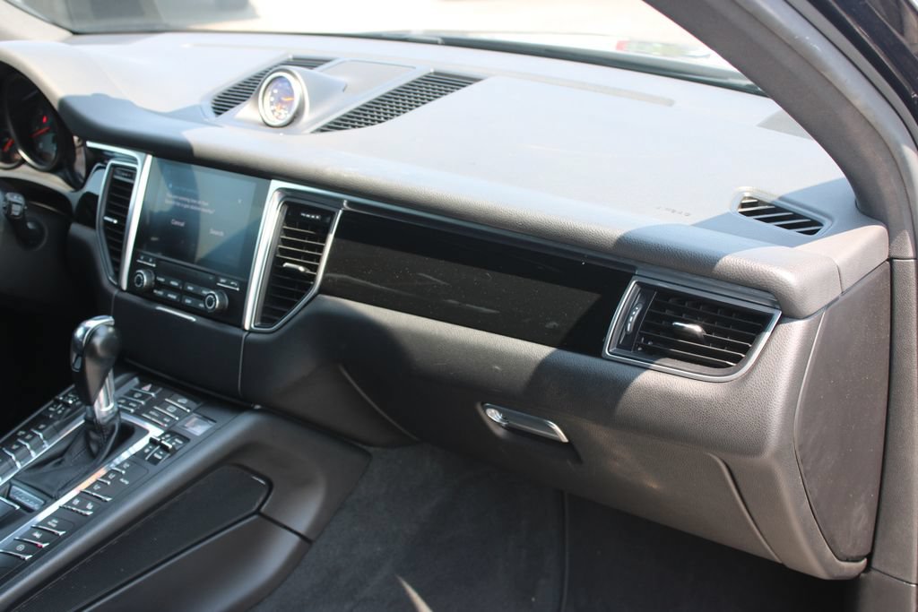 Used 2018 Porsche Macan S AWD/4WD image 30