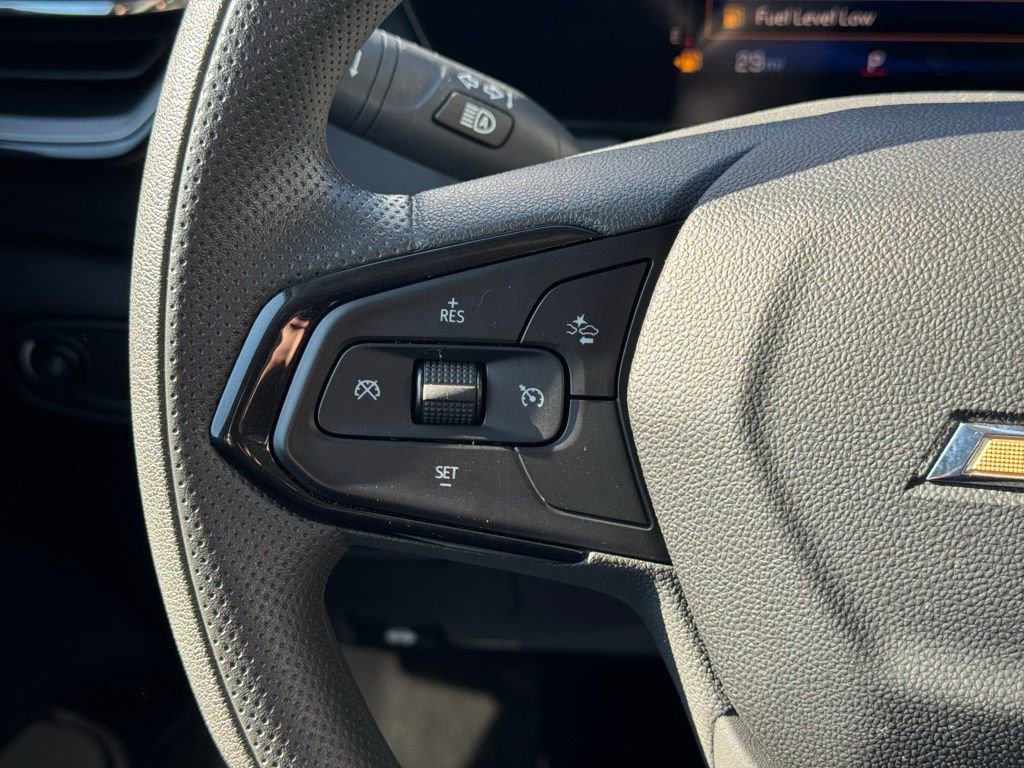 Used 2025 Chevrolet TrailBlazer LT image 32