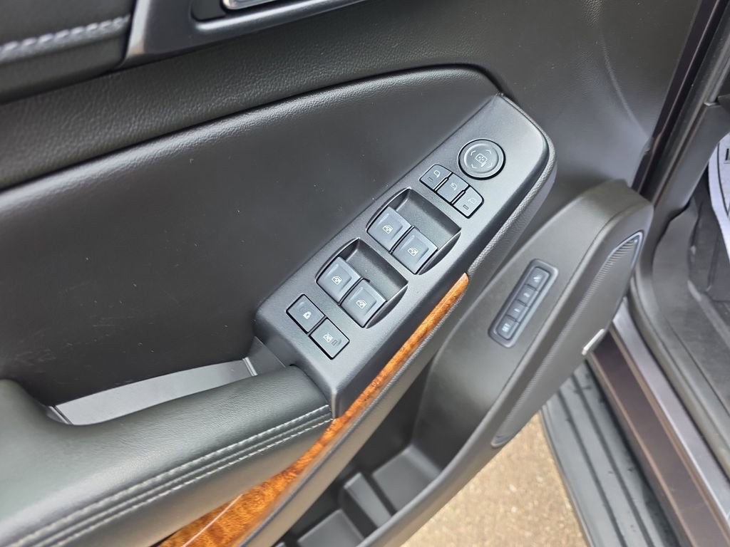 Used 2018 Chevrolet Tahoe Premier image 11