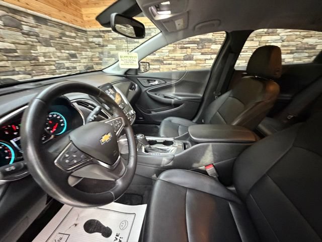Used 2016 Chevrolet Malibu LT w/ Leather Package FWD image 13