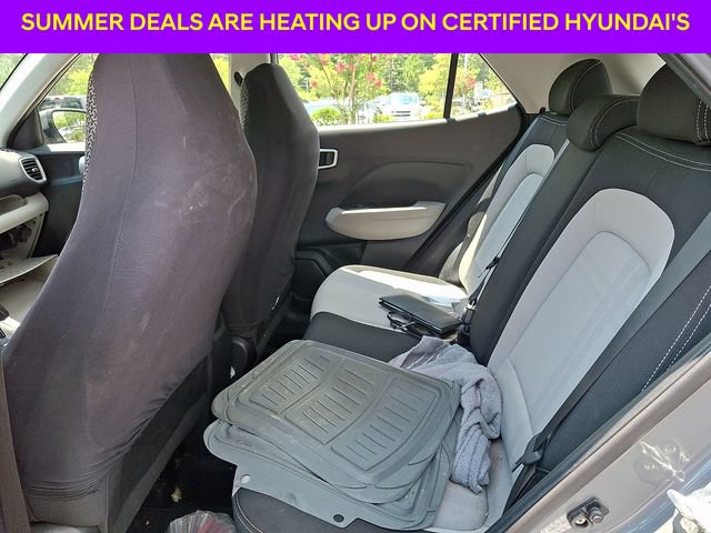 Used 2021 Hyundai Venue SEL w/ Cargo Package FWD image 11
