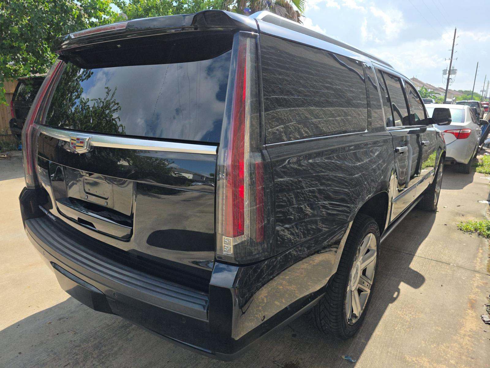 Used 2019 Cadillac Escalade ESV Premium Luxury AWD/4WD image 10