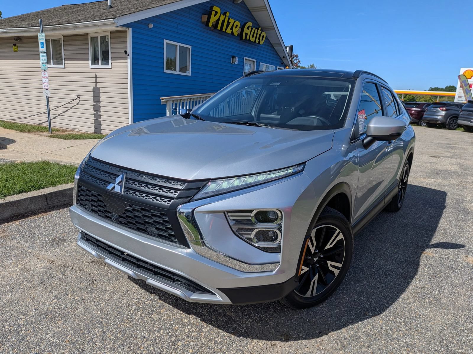 Used 2024 Mitsubishi Eclipse Cross SE AWD/4WD image 2