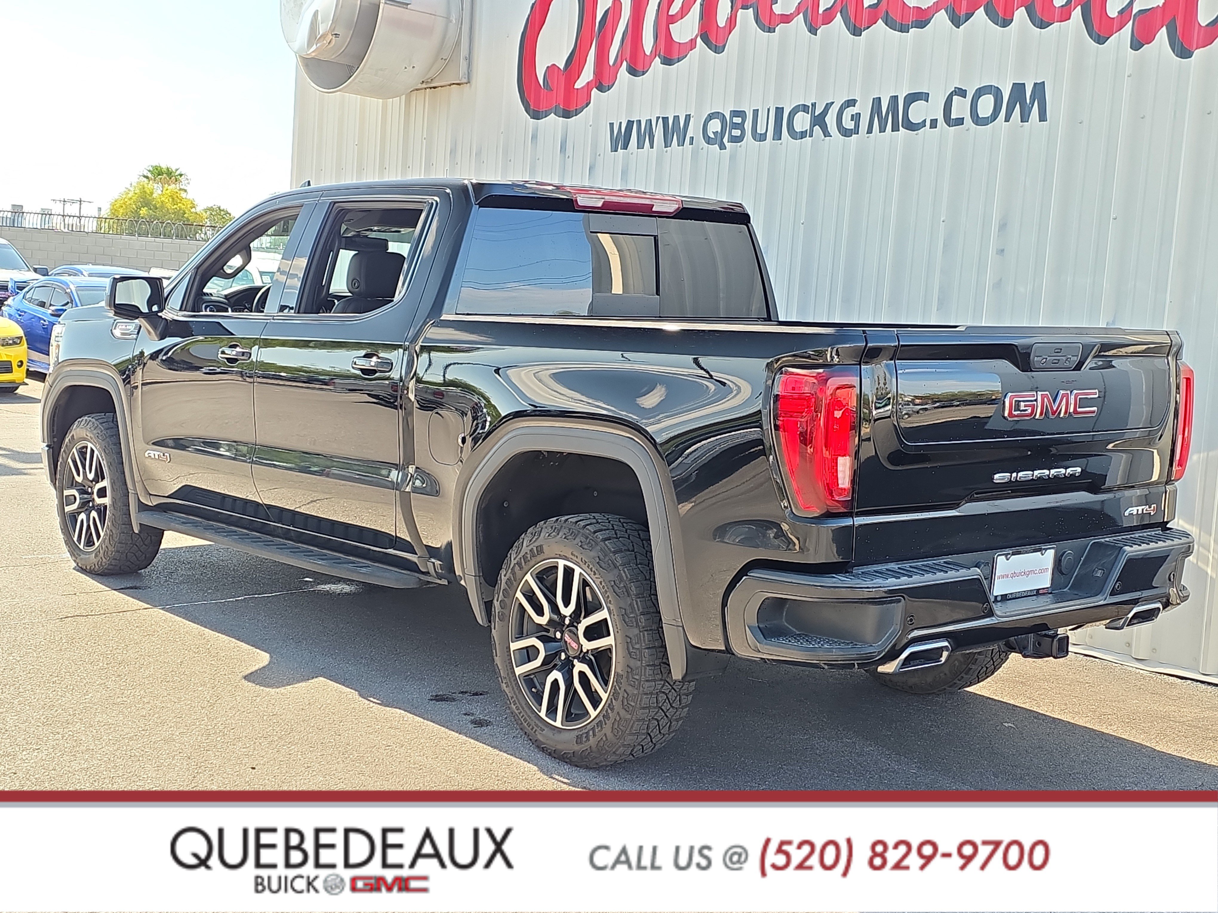 Used 2022 GMC Sierra 1500 AT4 w/ AT4 Premium Package AWD/4WD image 5