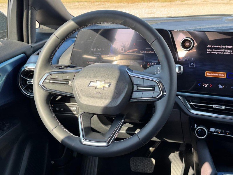 New 2026 Chevrolet Equinox EV LT FWD image 7