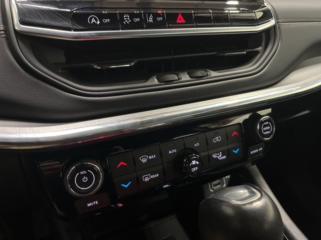 Used 2022 Jeep Compass High Altitude w/ (RED) Package image 14