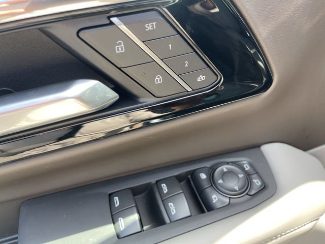 New 2026 Chevrolet Tahoe LT w/ Comfort Package AWD/4WD image 13