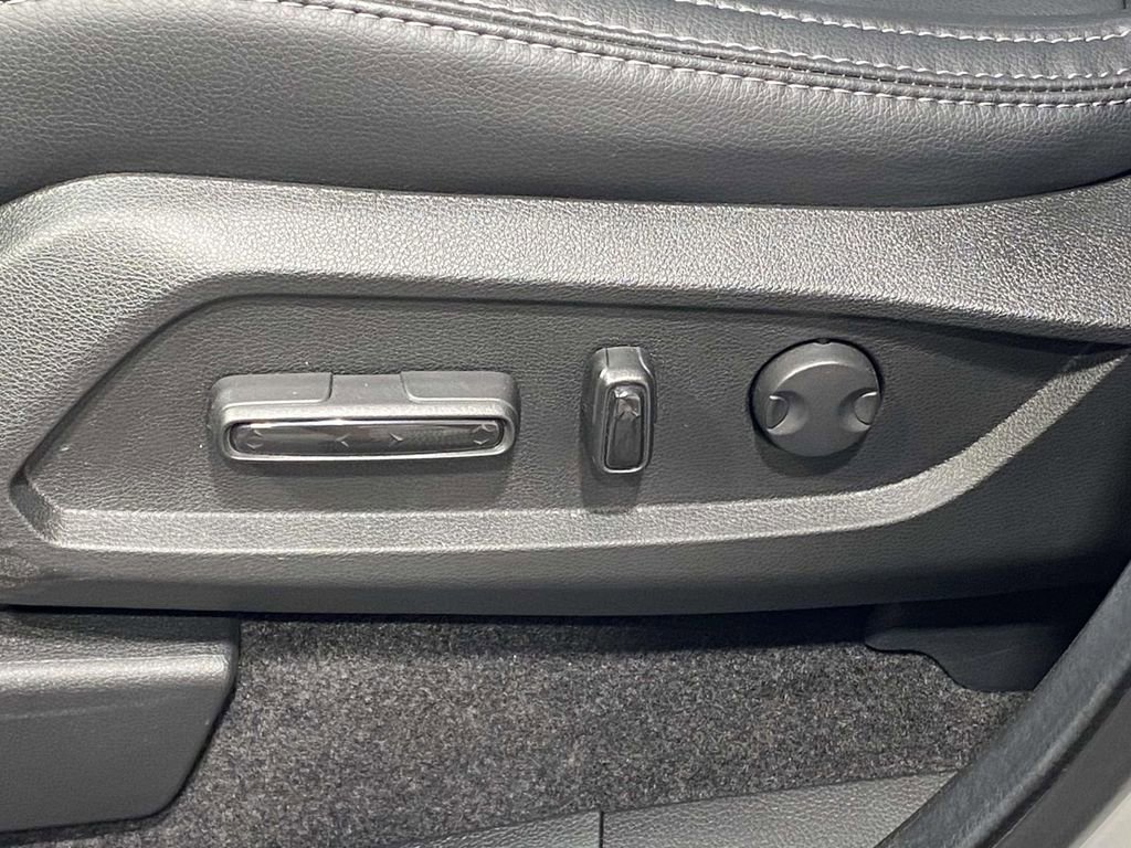 New 2025 Honda Pilot EX-L image 18