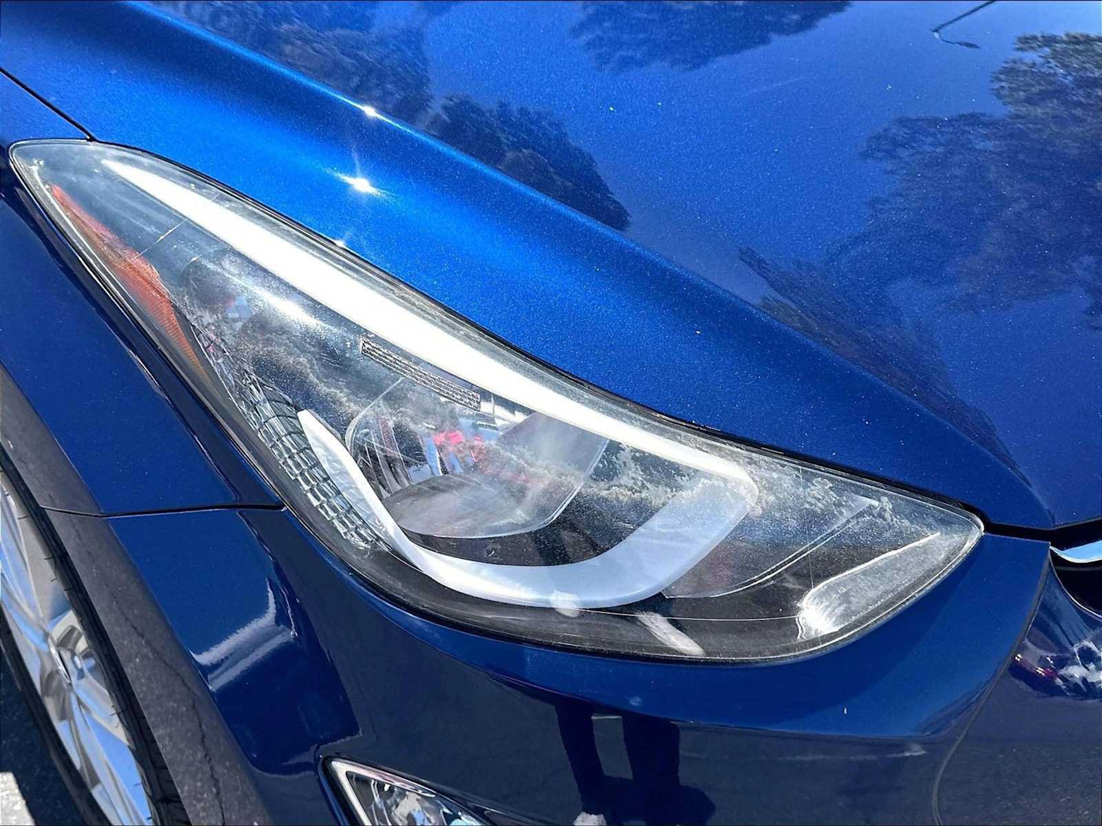 Used 2015 Hyundai Elantra SE w/ Option Group 02 FWD image 29