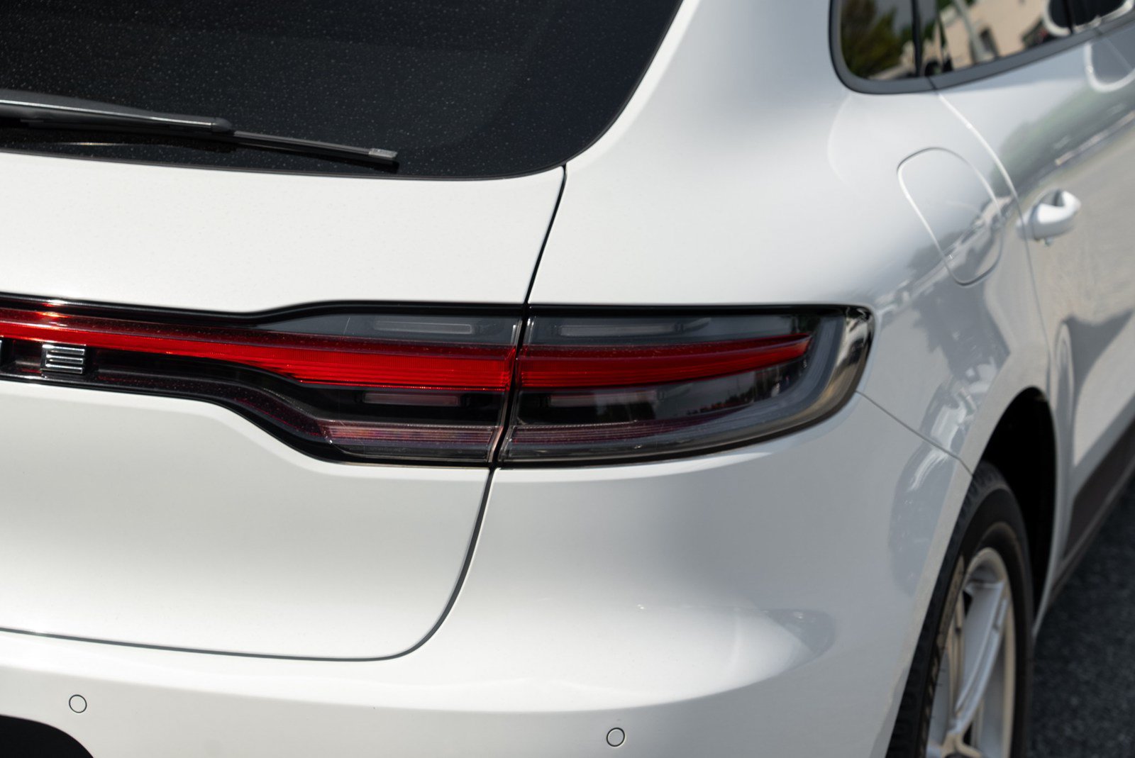 Certified 2021 Porsche Macan AWD/4WD image 9