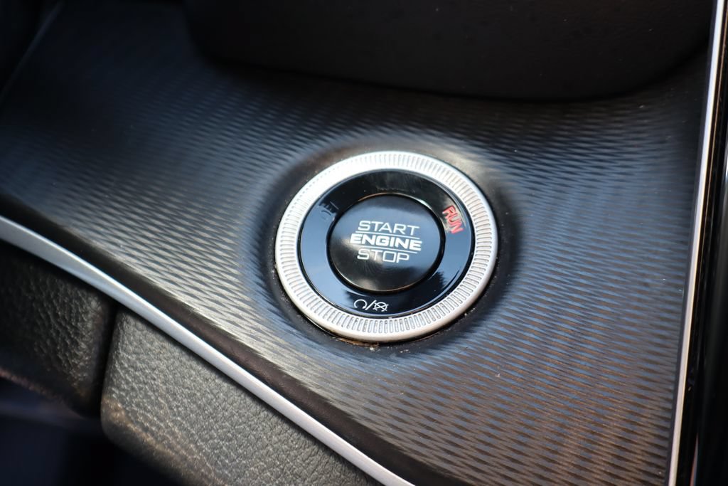 Used 2024 Jeep Grand Cherokee Altitude AWD/4WD image 18