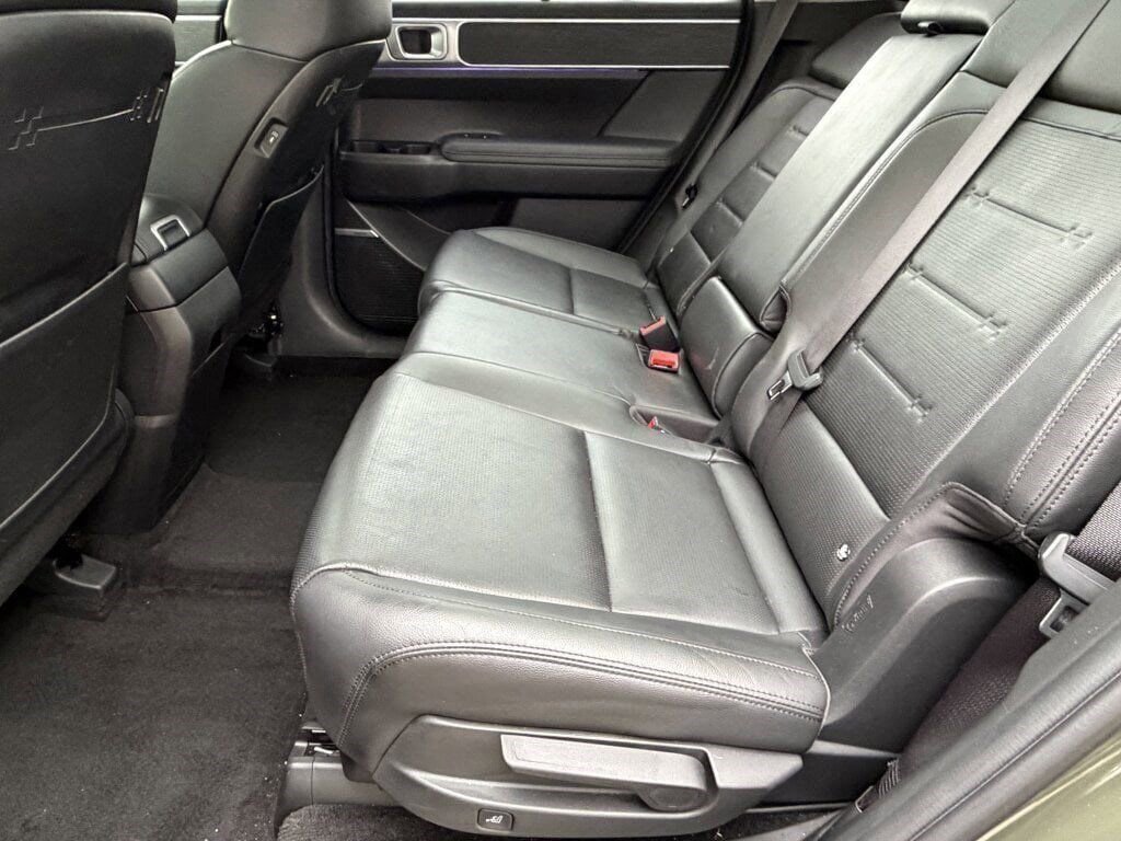 Used 2024 Hyundai Santa Fe Limited image 29