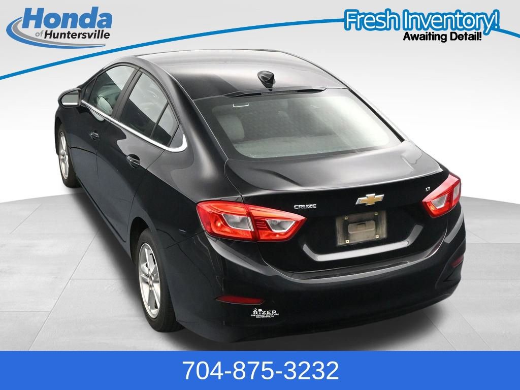 Used 2017 Chevrolet Cruze LT w/ Convenience Package FWD image 14