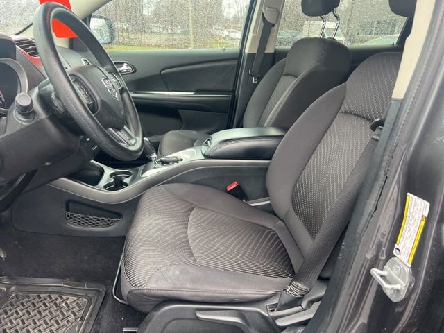 Used 2014 Dodge Journey SXT image 12
