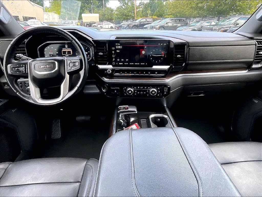 Used 2023 GMC Sierra 1500 SLT w/ SLT Premium Package AWD/4WD image 21