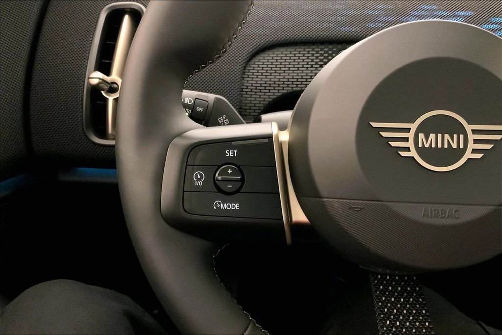 Certified 2025 MINI Cooper Countryman S w/ Comfort Package Max image 18