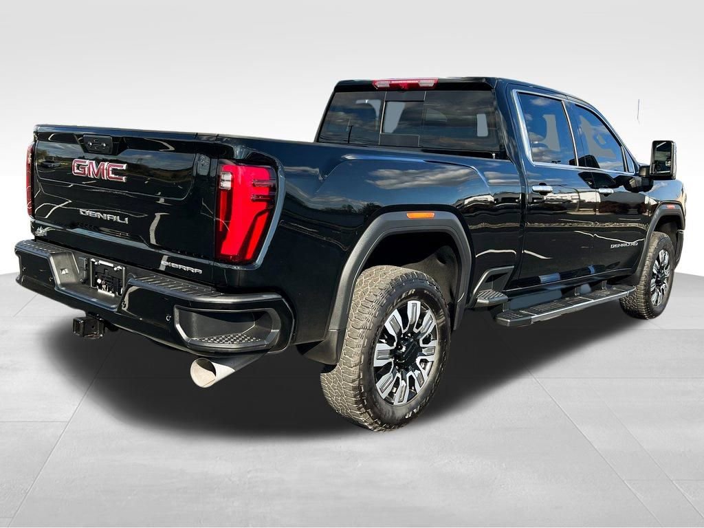 Used 2025 GMC Sierra 2500 Denali image 8