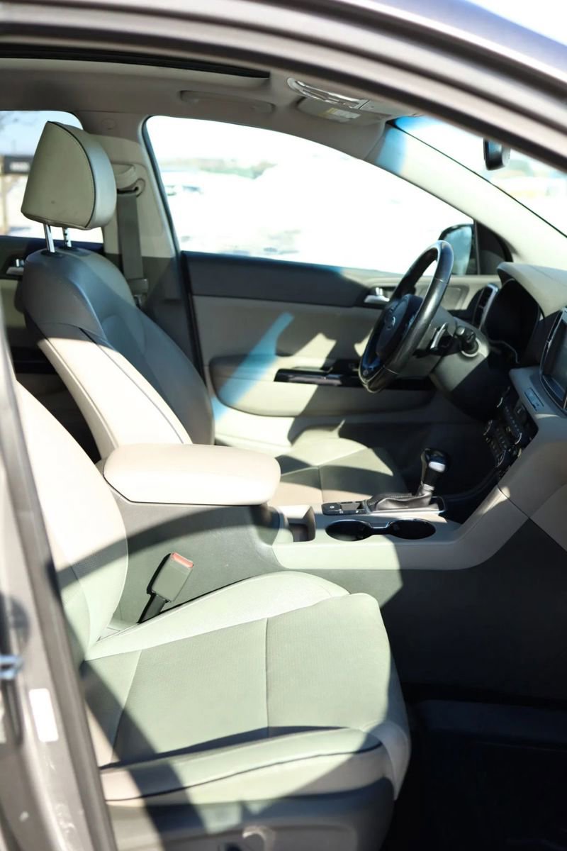 Used 2018 Kia Sportage SX image 48