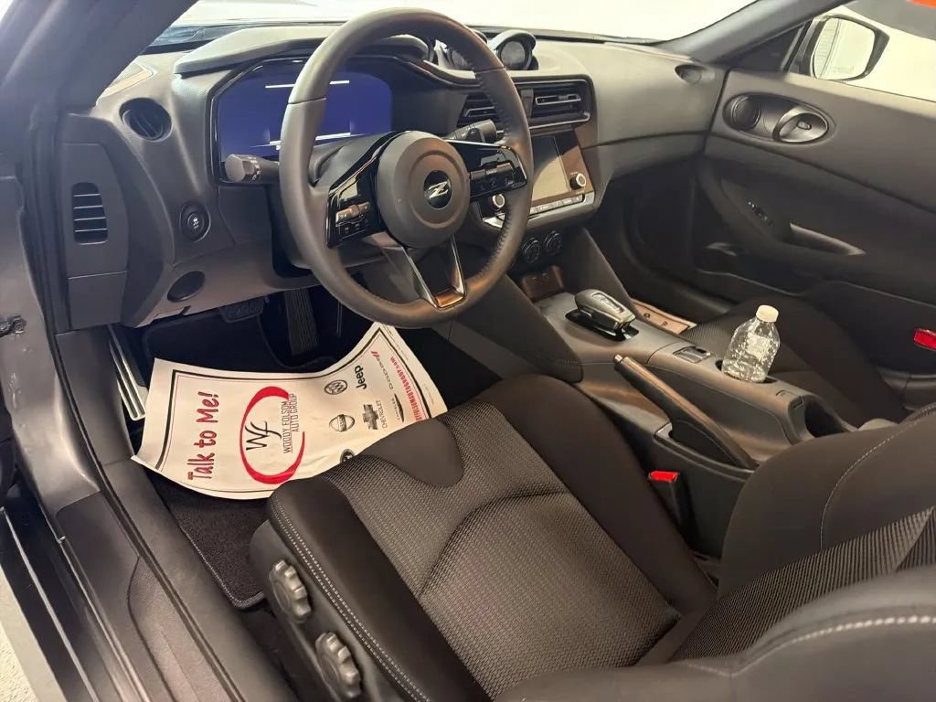 Used 2025 Nissan Z Sport w/ Floor Mat Package RWD image 11