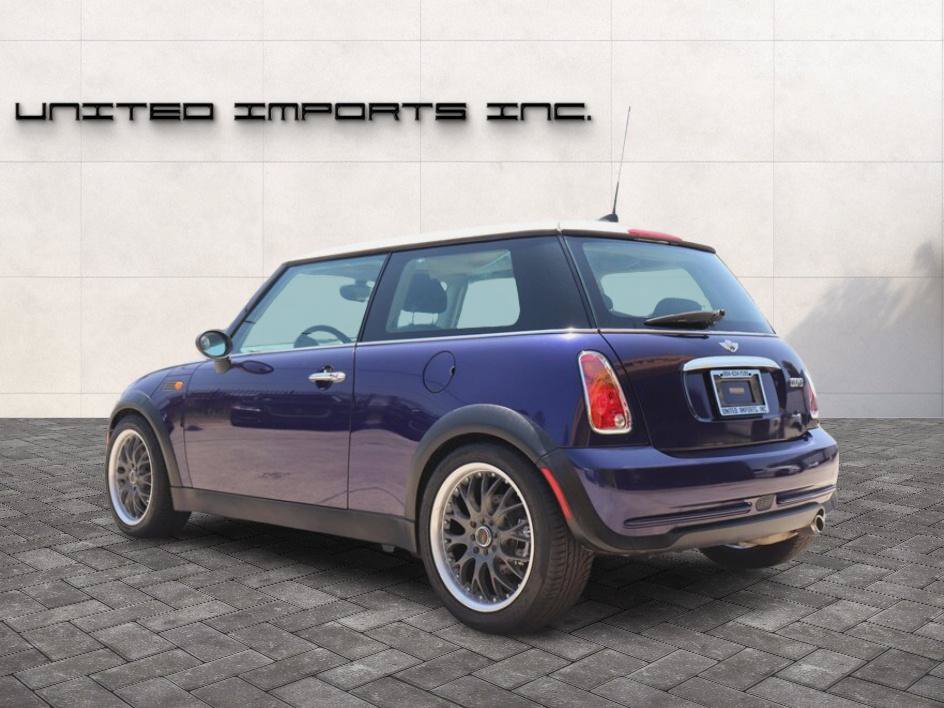 Used 2005 MINI Cooper Hardtop FWD image 3