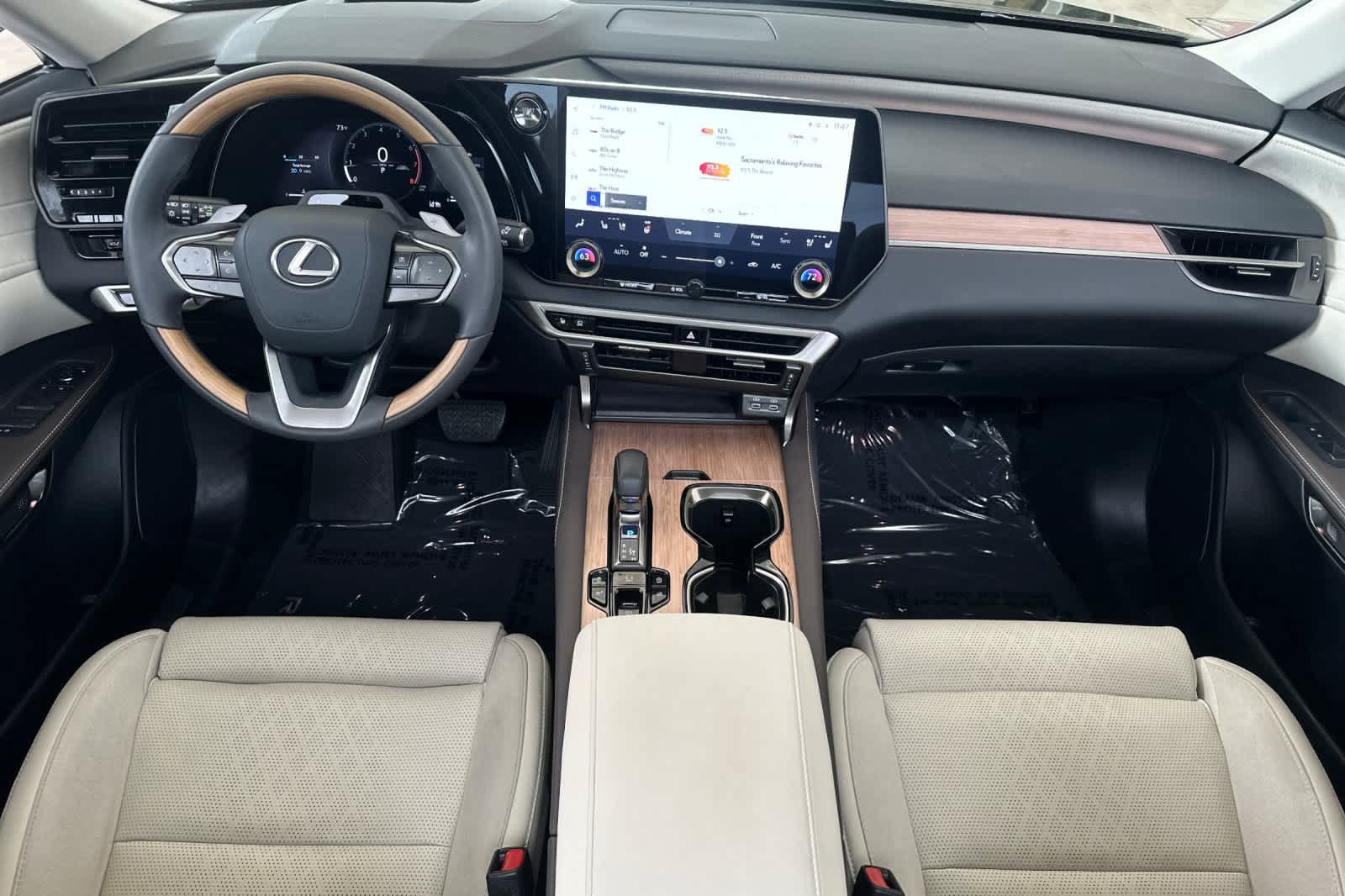 Certified 2025 Lexus RX 350 AWD w/ Convenience Package image 3