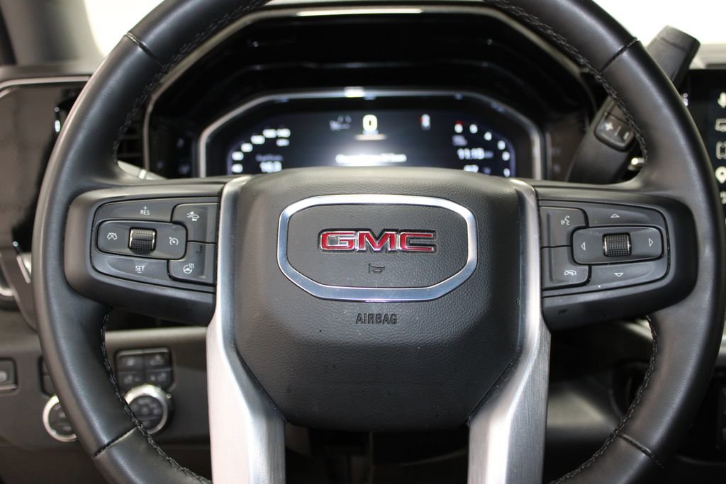 Used 2025 GMC Sierra 1500 SLT AWD/4WD image 16