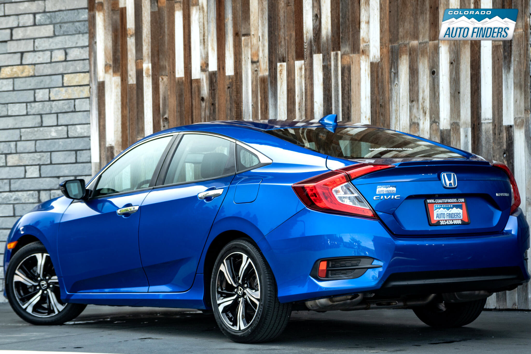 Used 2016 Honda Civic Touring image 3