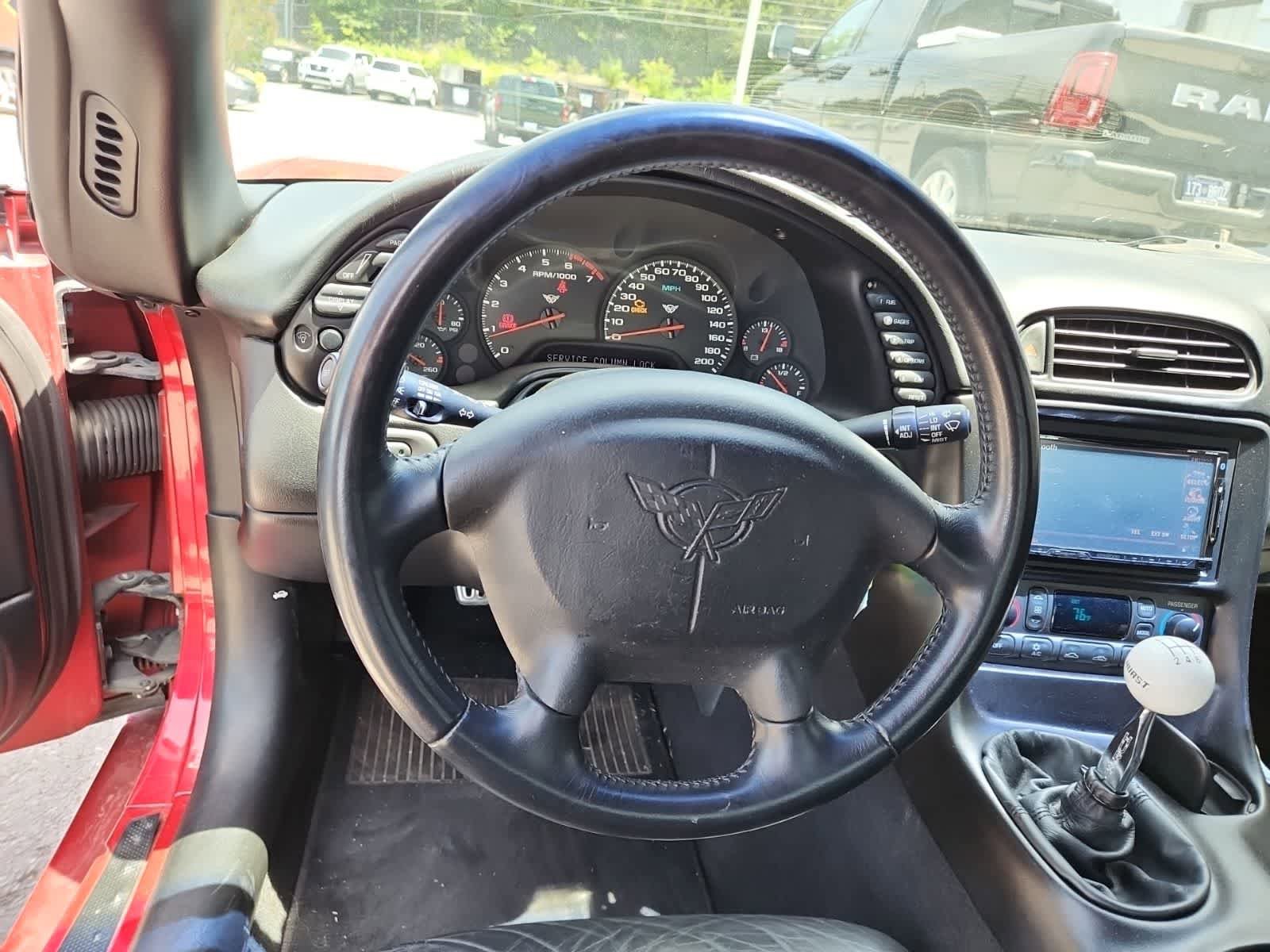 Used 2001 Chevrolet Corvette Coupe w/ Preferred Equipment Group2 RWD image 12