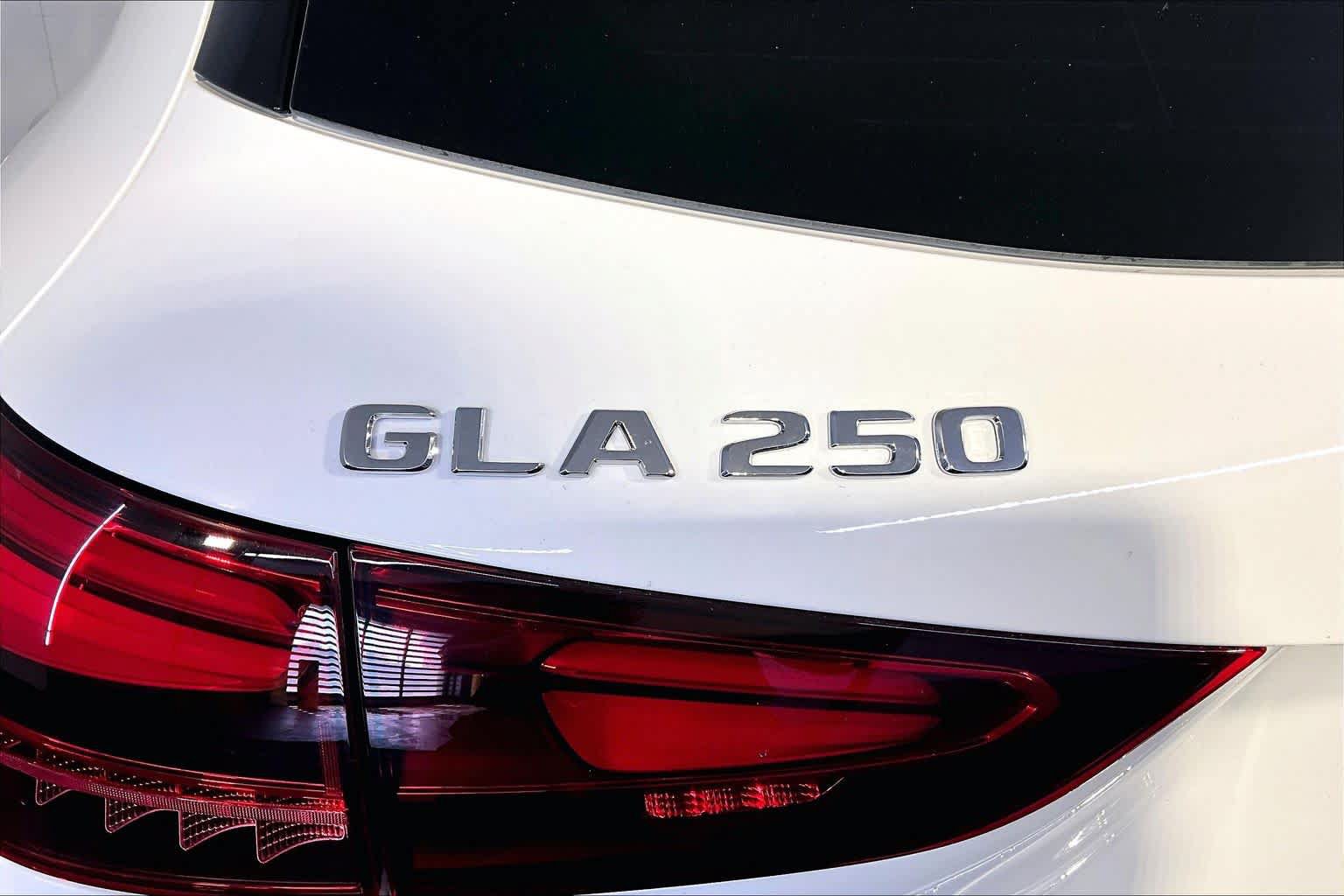 New 2026 Mercedes-Benz GLA 250 4MATIC image 6