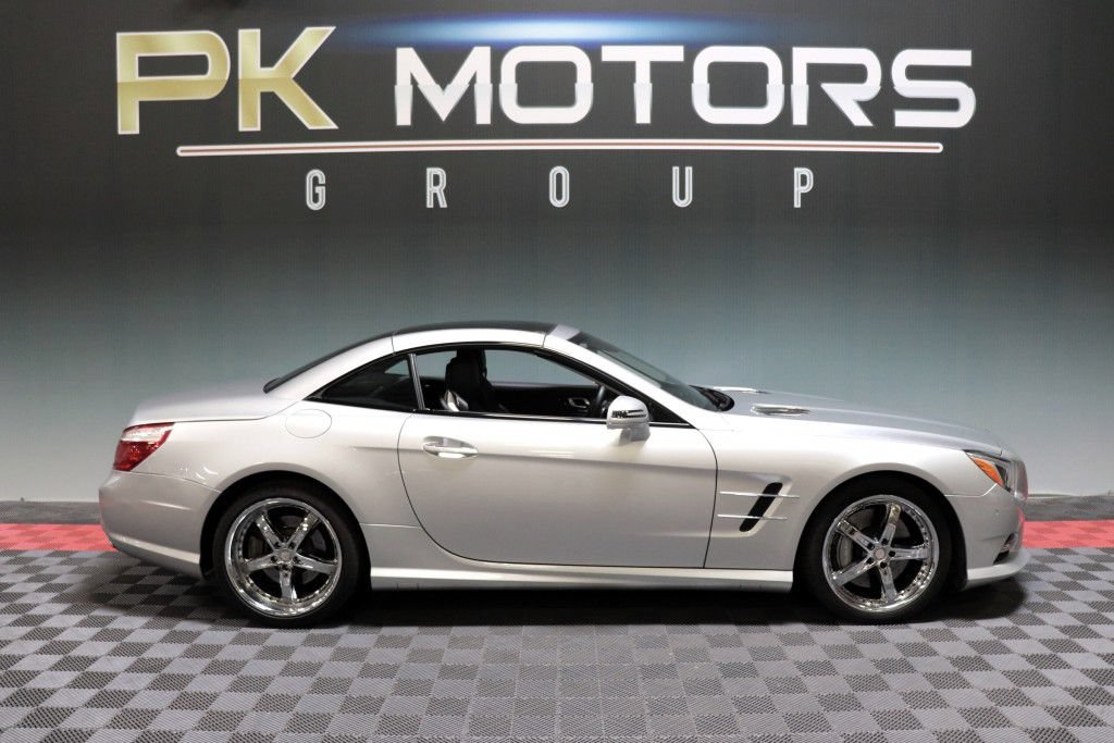 Used 2014 Mercedes-Benz SL 550 w/ Driver Assistance Package image 75