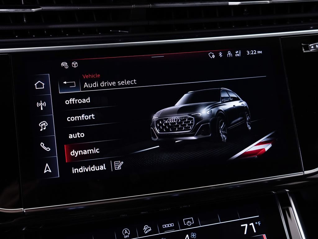 Certified 2025 Audi Q8 Premium Plus w/ Premium Plus Package AWD/4WD image 19